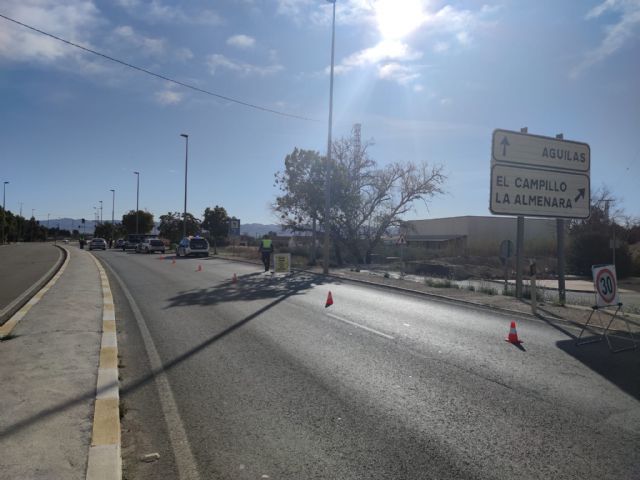 La Policía Local de Lorca lleva a cabo un amplio despliegue de efectivos durante este pasado fin de semana en el que se comprueba una bajada generalizada de las conductas incívicas - 1, Foto 1
