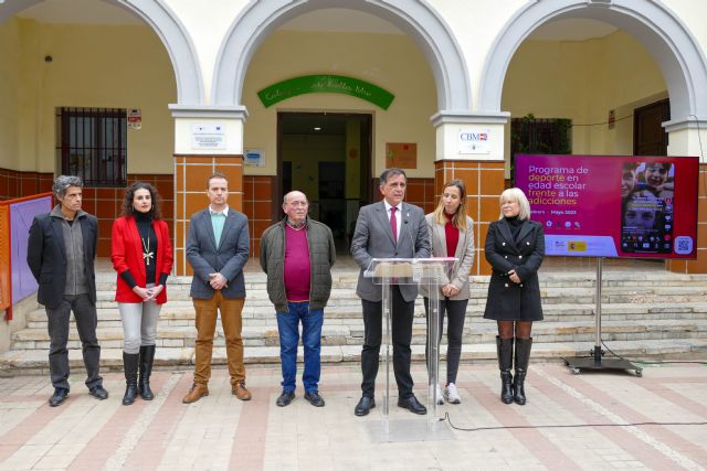 El Ayuntamiento de Murcia abrirá los patios de colegios de Murcia y pedanías los sábados para que los jóvenes de 10 a 16 años practiquen deporte - 1, Foto 1