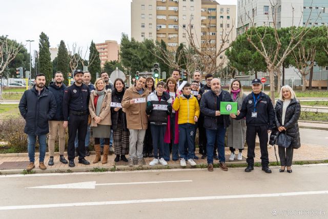 Alumnos del CEIP San Vicente de Paul elaboran pictogramas para facilitar la educación en Seguridad Vial en personas con TEA - 1, Foto 1