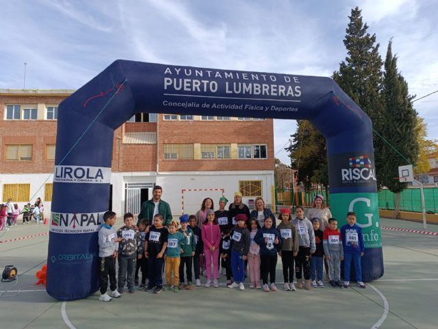 El CEIP Asunción Jordán de Puerto Lumbreras celebra una carrera solidaria en apoyo a la Fundación Aladina - 2, Foto 2