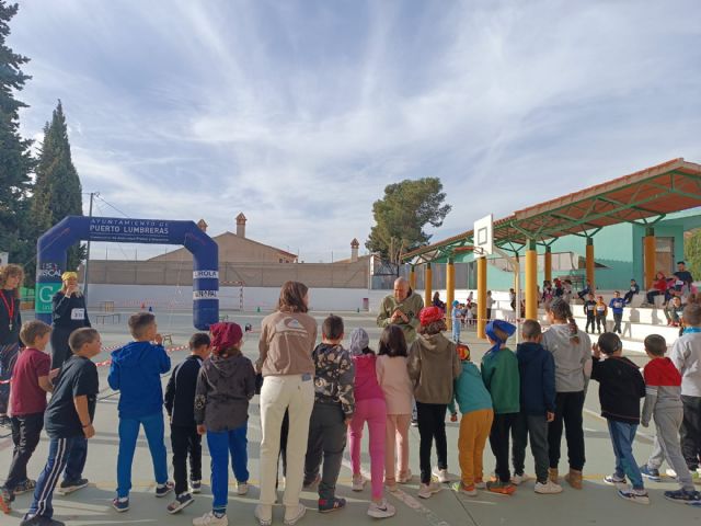 El CEIP Asunción Jordán de Puerto Lumbreras celebra una carrera solidaria en apoyo a la Fundación Aladina - 3, Foto 3