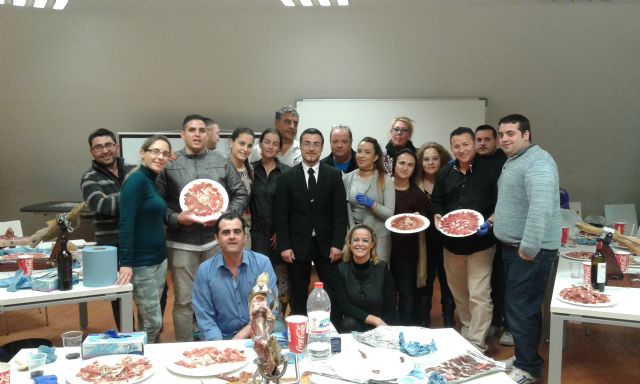 18 alumnos finalizan el curso de Técnicas de Corte de Jamón - 1, Foto 1