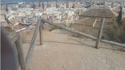 El PSOE exige el adecentamiento urgente del mirador del Calvario de cara al inicio de la Semana Santa - 1, Foto 1