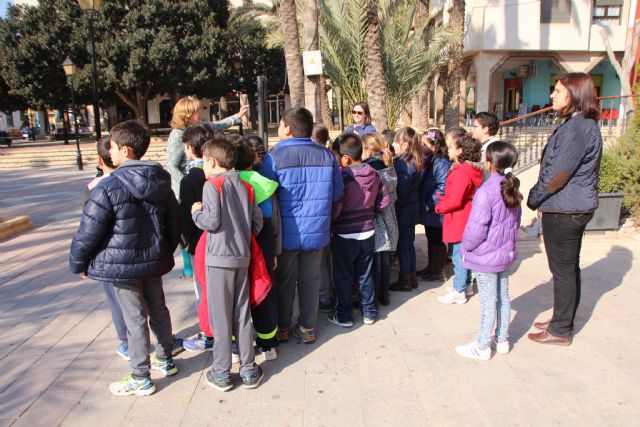 Alumnos del colegio Sierra Espuña visitan el Ayuntamiento, Foto 4