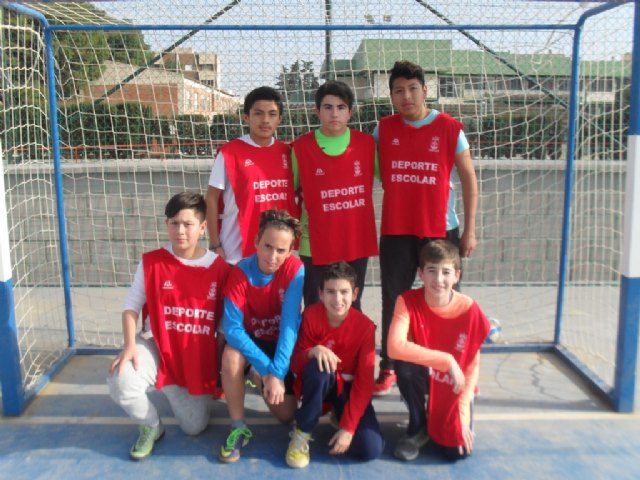Intercompany phase of soccer room, basketball and handball of Eeporte Escolar ends, Foto 2