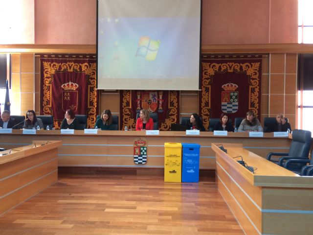 El Ayuntamiento de Molina de Segura y Ecoembes presentan dos nuevos proyectos para el fomento del consumo responsable y el reciclaje en centros públicos - 1, Foto 1