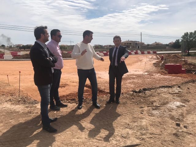 Obras de alumbrado en la avenida de Balsicas y construcción de rotonda frente al Radar de Torre Pacheco - 1, Foto 1