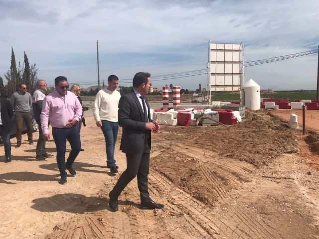 Obras de alumbrado en la avenida de Balsicas y construcción de rotonda frente al Radar de Torre Pacheco - 2, Foto 2