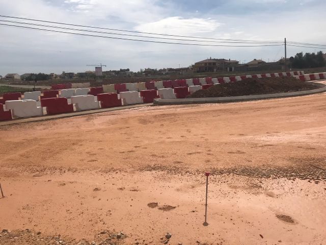 Obras de alumbrado en la avenida de Balsicas y construcción de rotonda frente al Radar de Torre Pacheco - 3, Foto 3