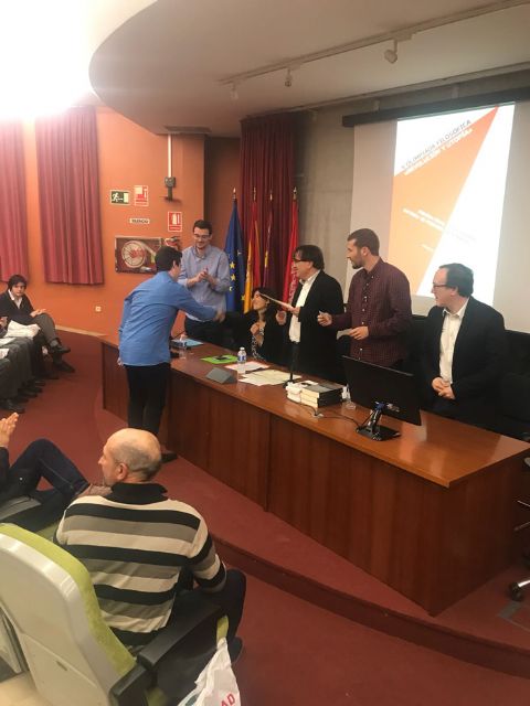 El IES Luis Manzanares de Torre Pacheco consigue el primer premio en la categoría de Dilema Moral en la V Olimpiada de Filosofía - 3, Foto 3