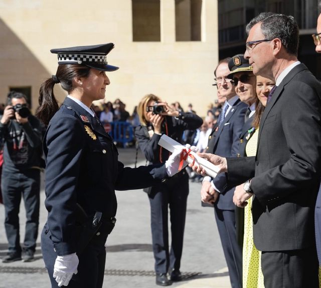 La Policía Local atiende cerca de 200.000 llamadas, 40.000 más que el año pasado - 1, Foto 1