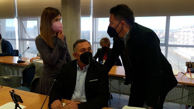 Fulgencio Gil obtiene el respaldo del Pleno del Ayuntamiento para entregar ayudas de 2.000€ a autónomos, comerciantes y hosteleros afectados por la crisis - 1, Foto 1