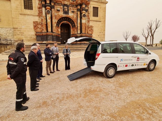 La Fundación Camino de la Cruz dona un vehículo adaptado para facilitar el acceso al Santuario - 1, Foto 1
