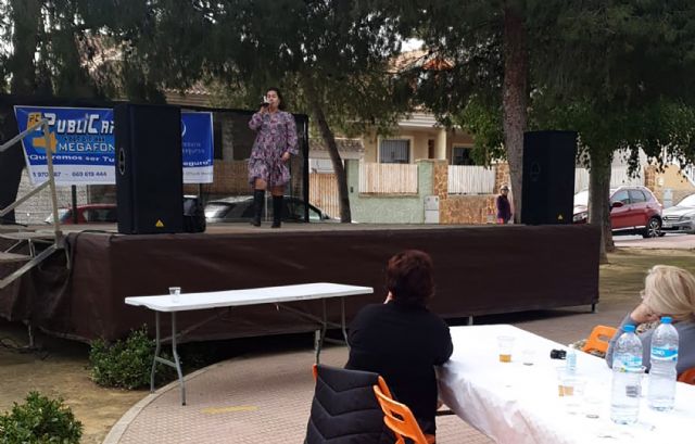 El barrio de La Florida celebra una convivencia vecinal para celebrar el 8 de marzo - 1, Foto 1