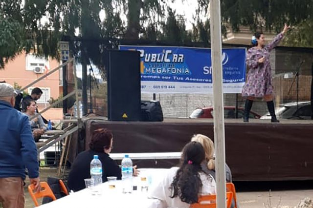 El barrio de La Florida celebra una convivencia vecinal para celebrar el 8 de marzo - 5, Foto 5