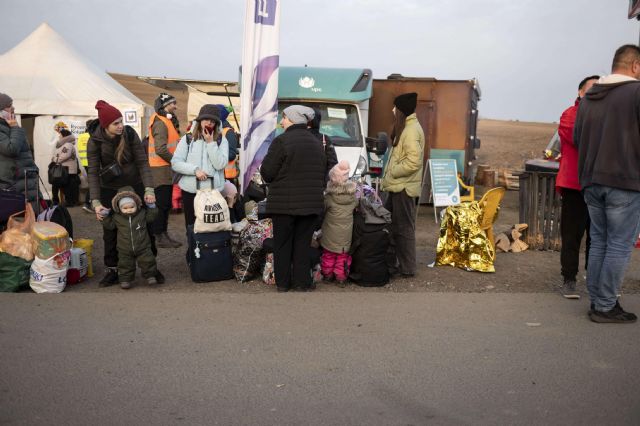 200 familias que permanecían aisladas en Luhansk reciben ayuda humanitaria de Aldeas Infantiles SOS - 1, Foto 1