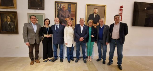El Paso Azul inaugura la 'Galería de los Presidentes' en el MASS, un espacio que reconoce la labor de quienes han tenido el honor de presidir la Hermandad de Labradores - 2, Foto 2