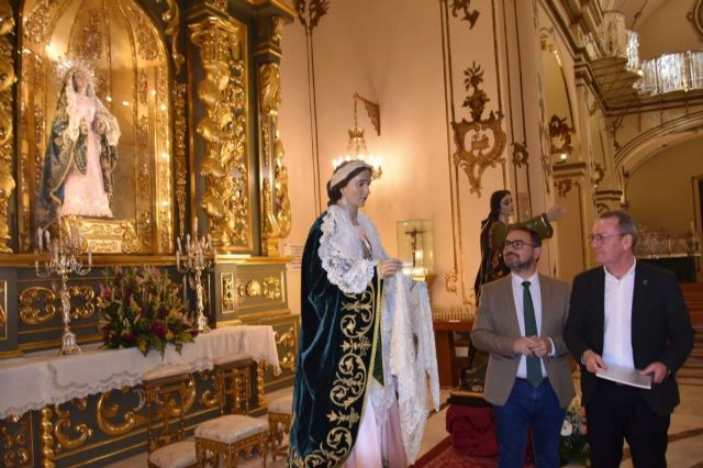 El Ayuntamiento de Lorca entrega al Paso Blanco las imágenes de San Juan Evangelista y la Verónica tras los trabajos de conservación realizados por el Taller de Restauración Municipal - 3, Foto 3