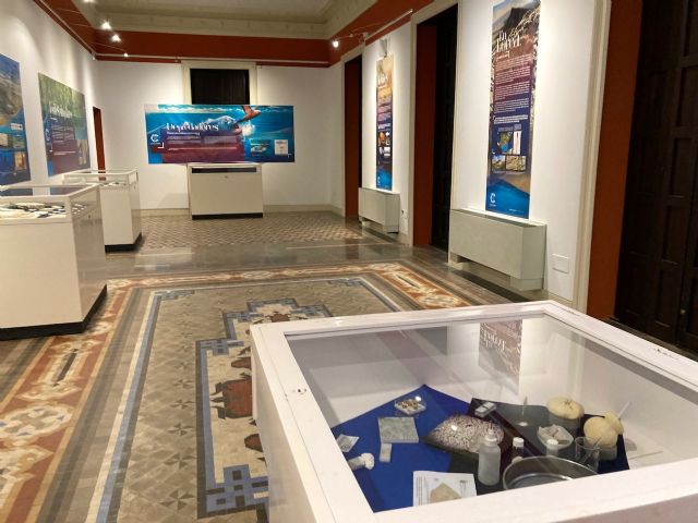 Una exposición pone en valor la importancia científica de los yacimientos de la Serrata - 1, Foto 1