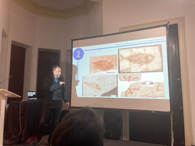 Una exposición pone en valor la importancia científica de los yacimientos de la Serrata - 2, Foto 2