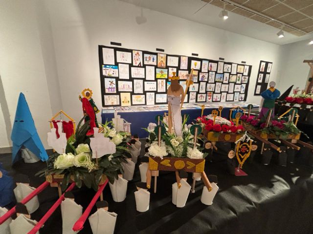 La Casa de los Duendes acoge la exposición de las obras del octavo Concurso de Dibujo de Semana Santa - 3, Foto 3