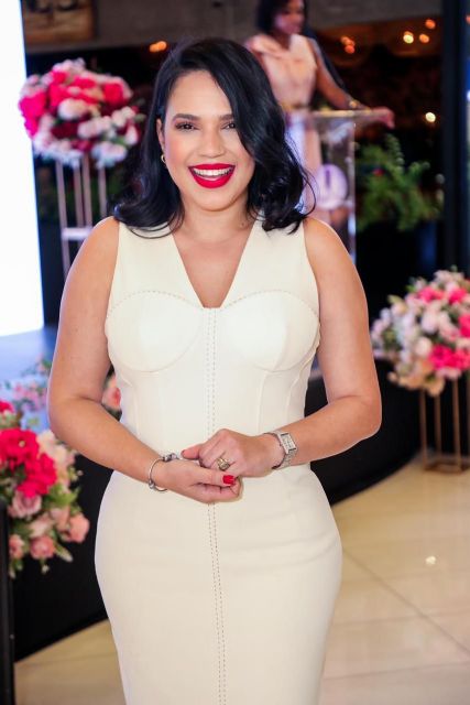 Dra. Tammy Toribio participa en el panel “Mujer de Pie”, celebrado en el Atrio Central de Downtown Center - 2, Foto 2