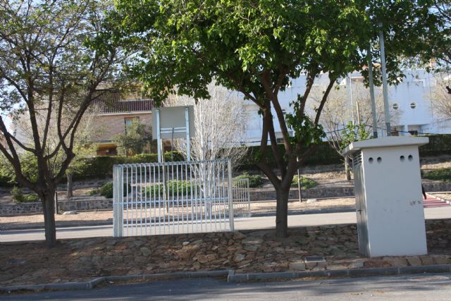 Instaladas en el Parque “Ginés Ibáñez” dos canastas/porterías - 2, Foto 2