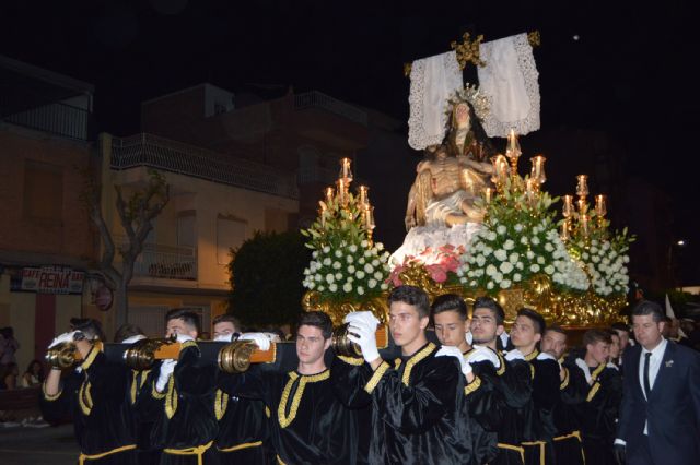 Las ocho cofradías torreñas desfilan en la procesión del Santo Entierro de Cristo - 1, Foto 1