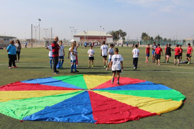 Las instalaciones del polideportivo municipal han acogido la primera edición del torneo Pinatar Fútbol Crack - 2, Foto 2