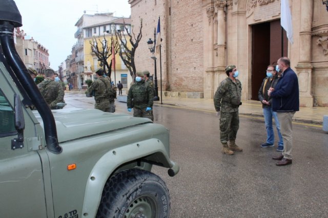 Militares de Artillería Antiaérea de Cartagena se desplegan, de nuevo, en Totana para reforzar los controles sobre vehículos y la circulación de personas - 2, Foto 2