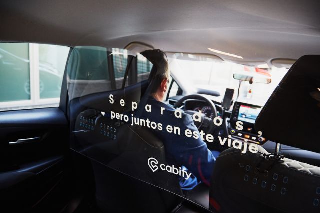 Cabify ofrece viajes gratis en Murcia para facilitar la movilidad de los grupos prioritarios al centro de vacunacin del Palacio de los Deportes, Foto 2