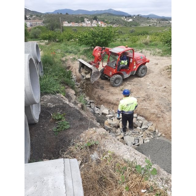 Comienzan las obras para el acondicionamiento de los caminos de la Puerta Ginesa, La Rafa y del Salto Usero - 2, Foto 2