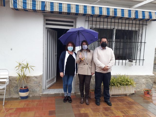 El Ayuntamiento de Molina de Segura hace entrega de 5.000 mascarillas a nueve centros asistenciales del municipio con motivo de la Campaña de Sensibilización en Igualdad y Prevención de Violencia de Género 2021 - 2, Foto 2