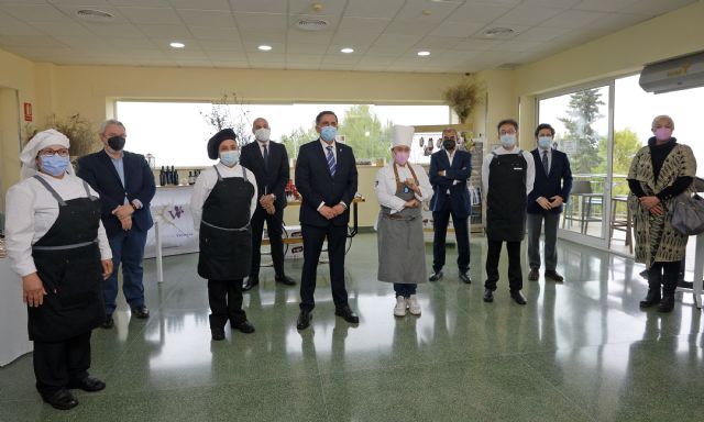 La Escuela de Ensayo 'La Luz' abre hoy al público ofreciendo una amplia experiencia gastronómica basada en productos de la tierra - 1, Foto 1