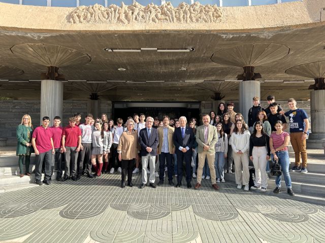 Los estudiantes participantes en el programa Educando en Justicia visitan la Asamblea Regional - 3, Foto 3
