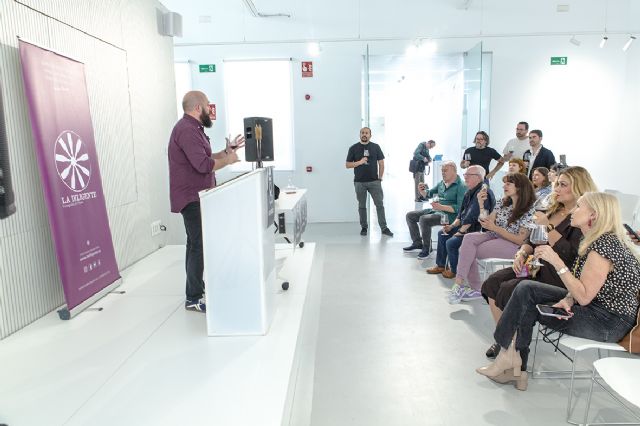 La diligente compañía de vinos celebra su décimo aniversario con la V edición del certamen de microrrelatos y relatos cortos - 3, Foto 3