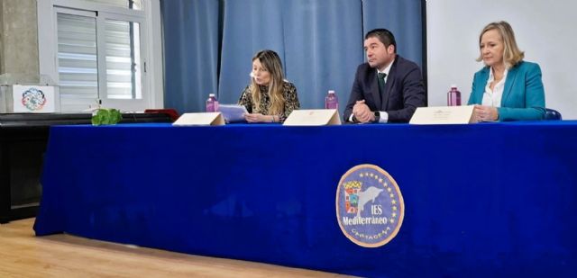 El IES Mediterráneo de Cartagena celebra la quinta edición de su Feria de Formación Profesional - 3, Foto 3