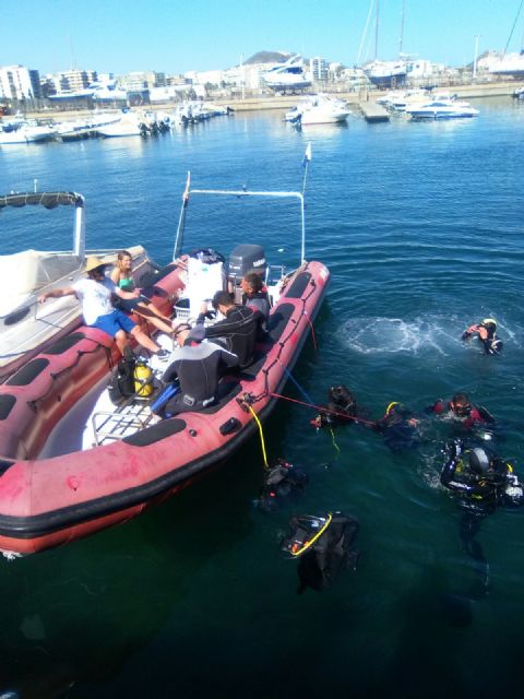 Más de 600 kilos de basura fueron extraídos del fondo marino en una jornada organizada por la Concejalía - 4, Foto 4