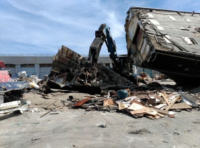 Una empresa aguileña, encargada de las labores de desguace del Penélope - 1, Foto 1
