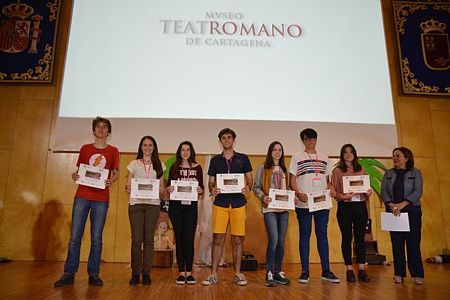 The totanera Mara Andreo Yllanes participated in the Final Phase of the contest "Retame and I learn", in the category of Bachillerato, Foto 4