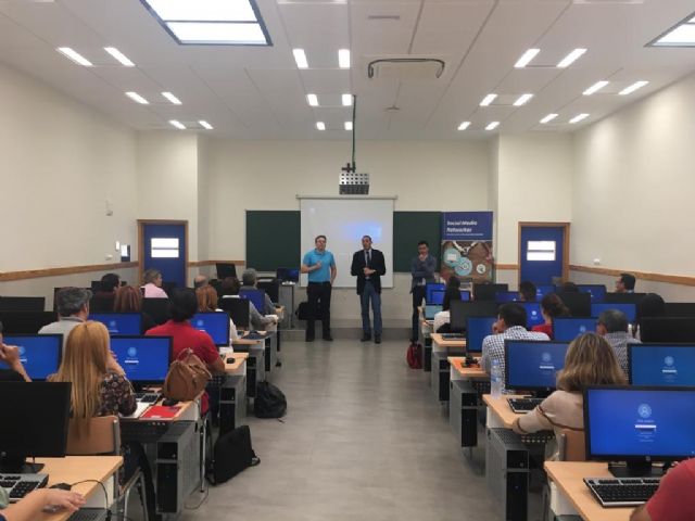 60 participantes en el curso de Social Media Networker de UCAM Cartagena - 1, Foto 1