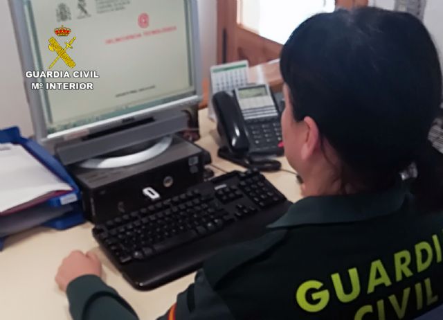 La Guardia Civil investiga a una vecina de Beniel por simular ser víctima de varias estafas bancarias - 1, Foto 1