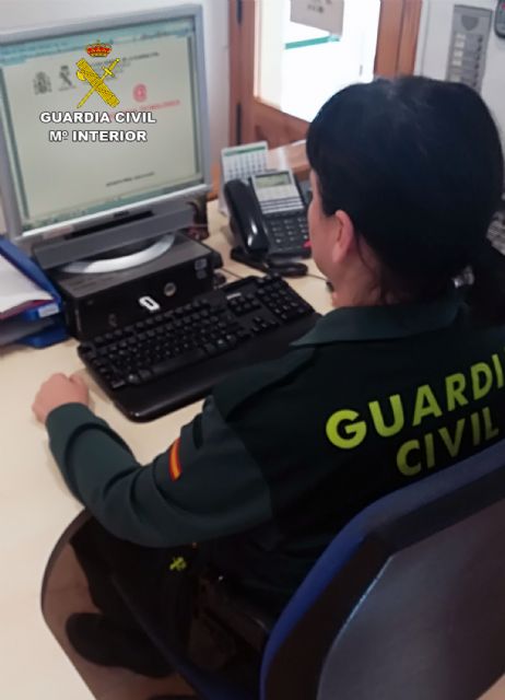 La Guardia Civil investiga a una vecina de Beniel por simular ser víctima de varias estafas bancarias - 2, Foto 2