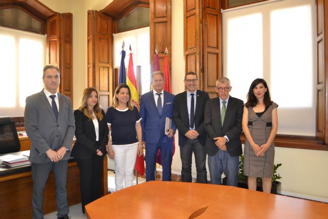 La Universidad de Murcia y el Colegio de Graduados Sociales de la Región estrechan sus relaciones - 1, Foto 1