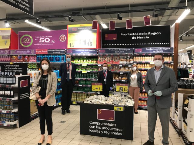 La alcaldesa asiste a la presentación de la campaña de productos de la Región en Carrefour - 1, Foto 1