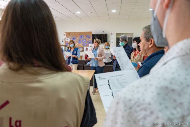 El Ayuntamiento trabajará con las entidades sociales y la CARM para mantener la atención a los sin techo cobijados - 1, Foto 1