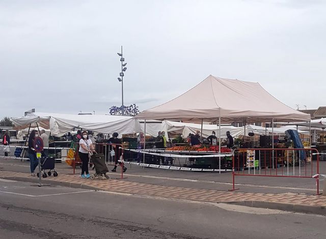 El mercado semanal torreño reabre con gran éxito de organización ante las medidas sanitarias impuestas - 4, Foto 4