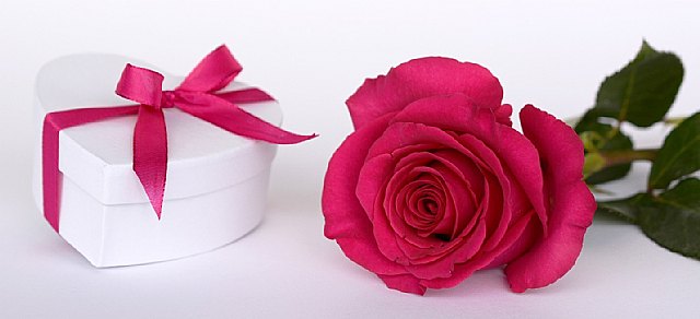 Regalos de boda y Hacienda: ¿Hay que declararlos? - 1, Foto 1