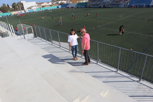 El campo de fútbol José Antonio Pérez amplía su graderío con un nuevo módulo para 80 espectadores - 1, Foto 1