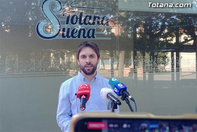 Comunicado de Pedro Martínez Sánchez, anterior Director de la Agrupación Musical de Totana, Foto 1